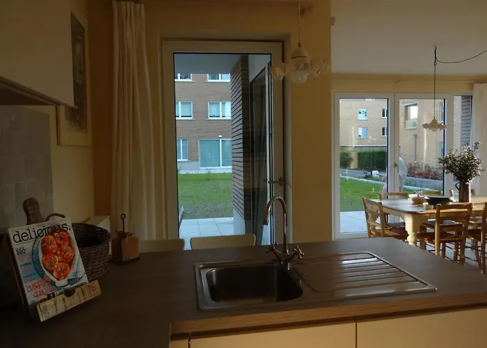 Апартаменты Bootsman Gelijkvloers Met Tuin En Autostaanplaats Остенде