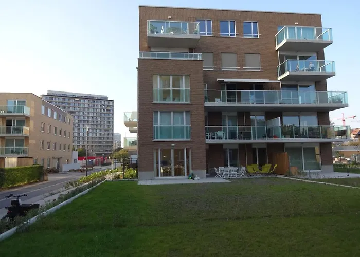 Bootsman Gelijkvloers Met Tuin En Autostaanplaats